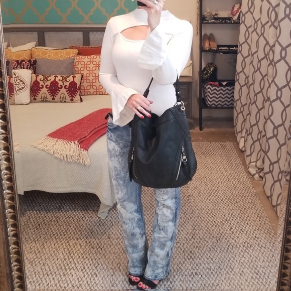 b. makowsky Handbags - b. makowsky Black Leather Zipper Hobo Bag